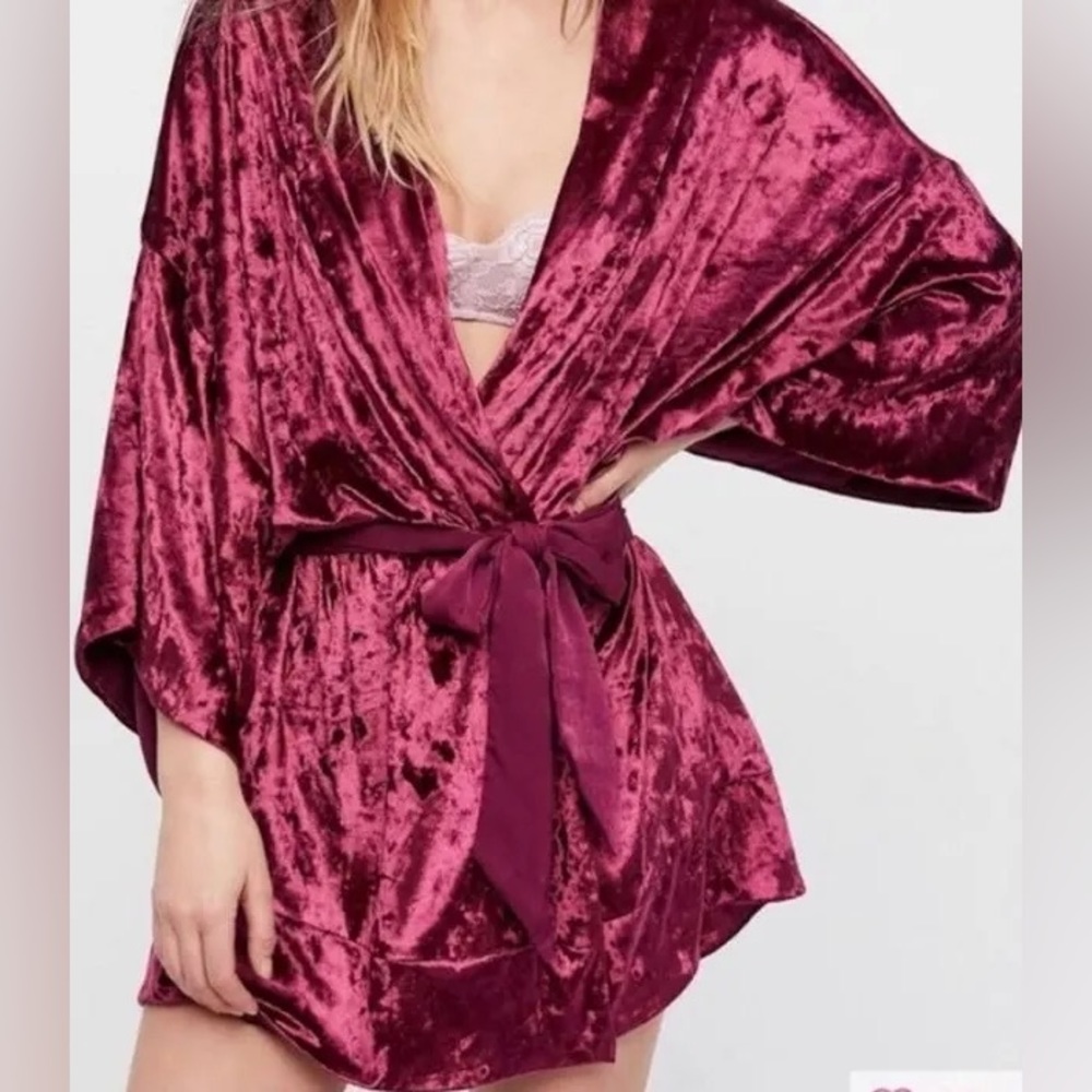 Free People Crushed Velvet Robe in Maroon Purple, XS